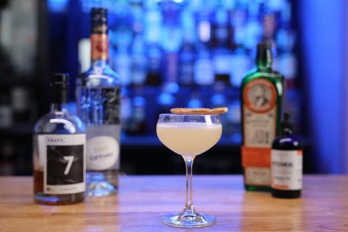 Around the World in 60 Cocktails: Gezellig