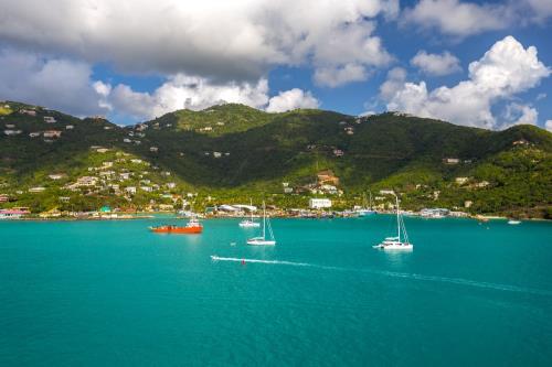 Cruising to Tortola: A Beach Lover's Paradise