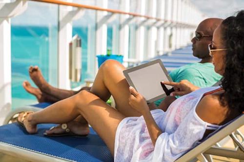 Digital Detox: How to Enjoy Your Vacation