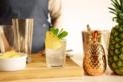 Norwegian's Pineapple Coconut Mojitos Are Your New Favorite Cocktail Recipe