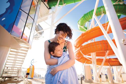 Give the Best Mother’s Day Gift—a Cruise Vacation