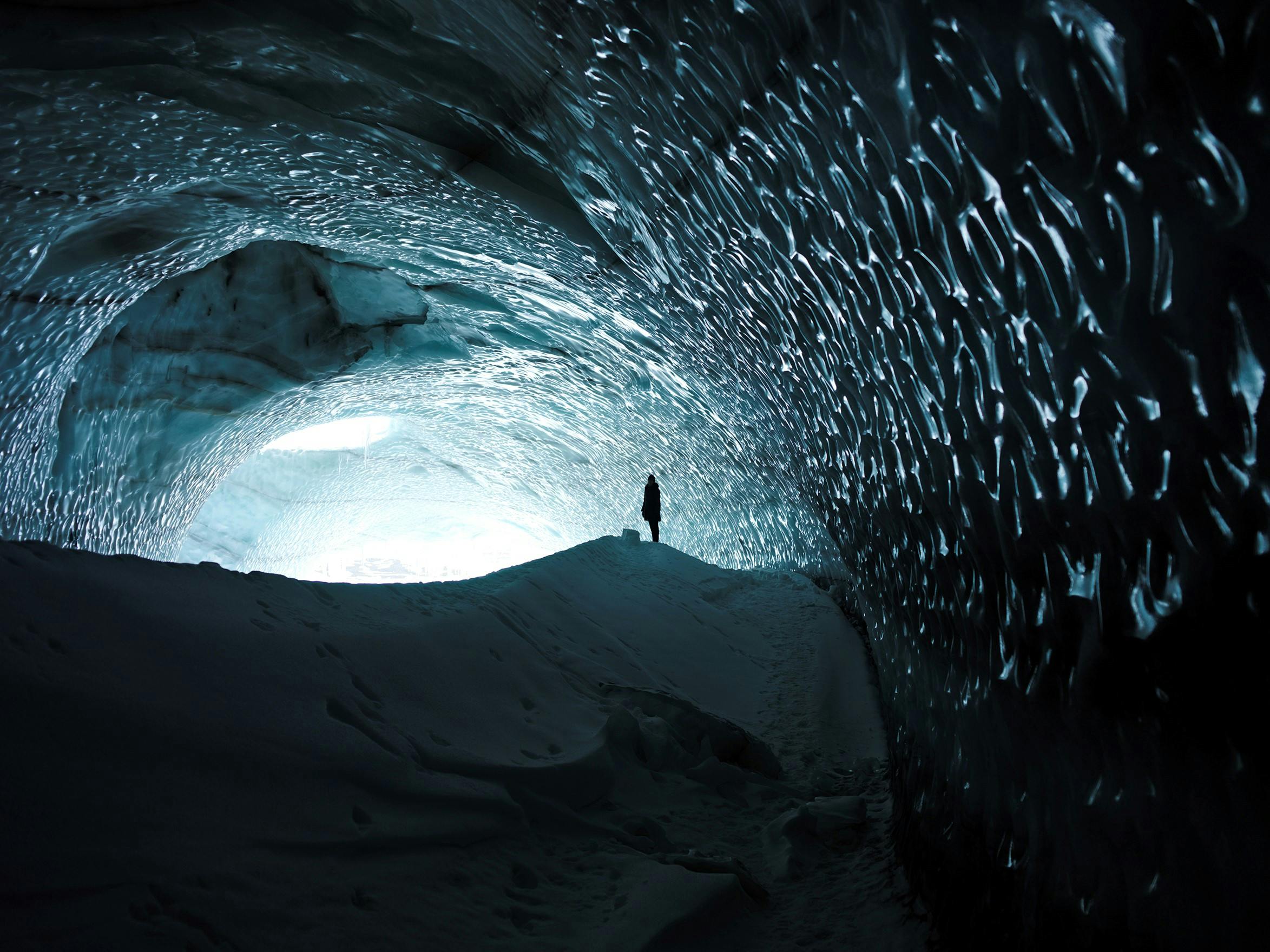 4 Ways to Experience the Natural Beauty of Iceland Attractions