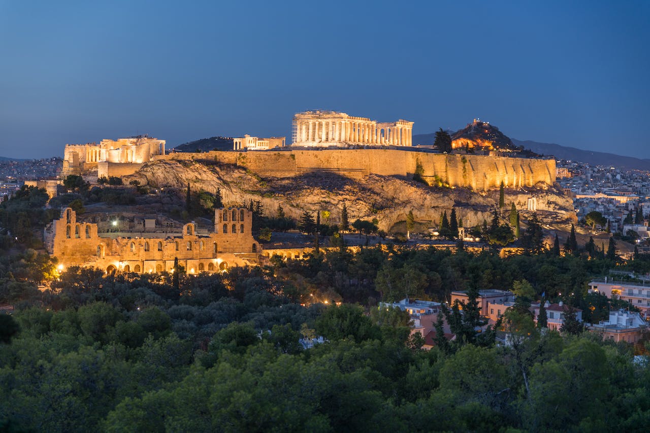 Behind the Lens: Seeing Ancient Greece Architecture Through New Eyes