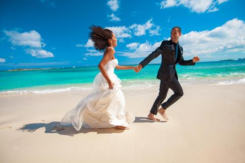 14 Insightful Destination Wedding Tips from Wedding Planners
