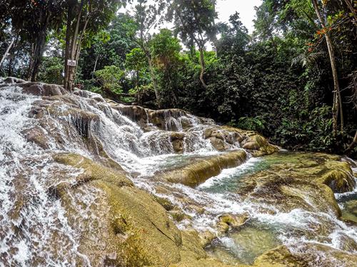 Experience The Magic Of The Dunn's River Falls On Your Jamaica Getaway