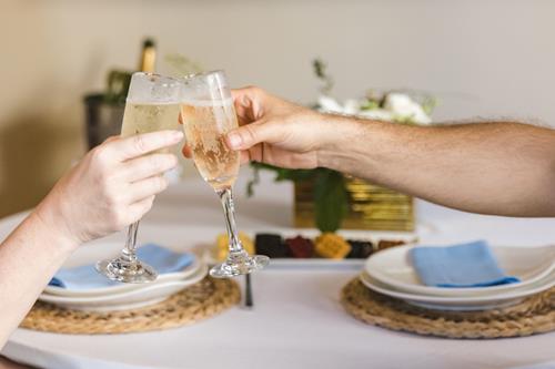 How to Give a Wedding Toast They