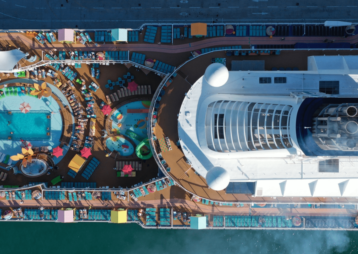 become a travel agent in florida