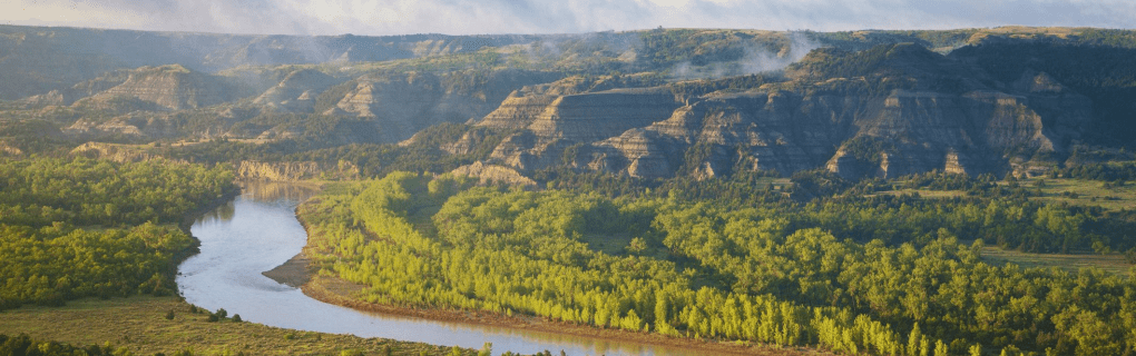 Best Travel agency for cruises in North Dakota. Use the cruise travel agent experts at Vincent Vacations travel agency. They have cruise agents in North Dakota ready to help. In travel since 2002, Vincent Vacations has the best cruise travel agents certified and awarded in ocean cruises, river cruises, expedition cruises, yacht style, sailing vacations and more.